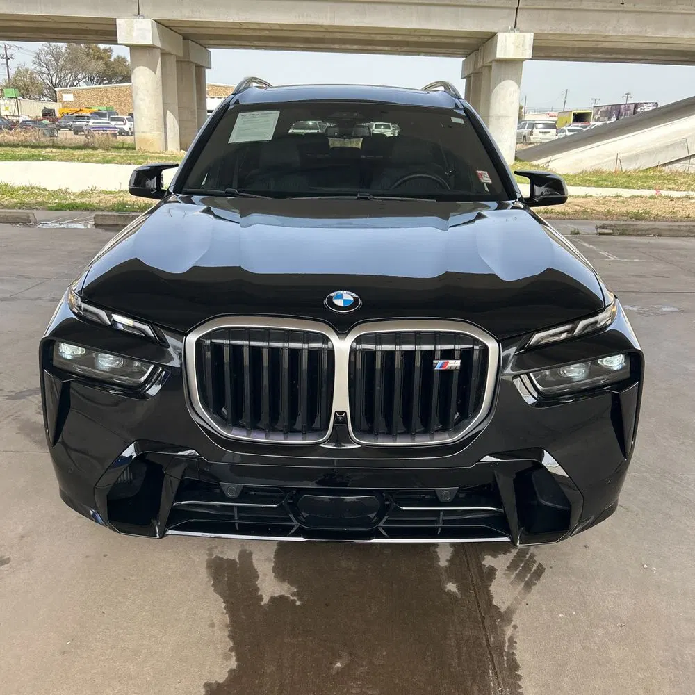 2024 BMW X7 M60i