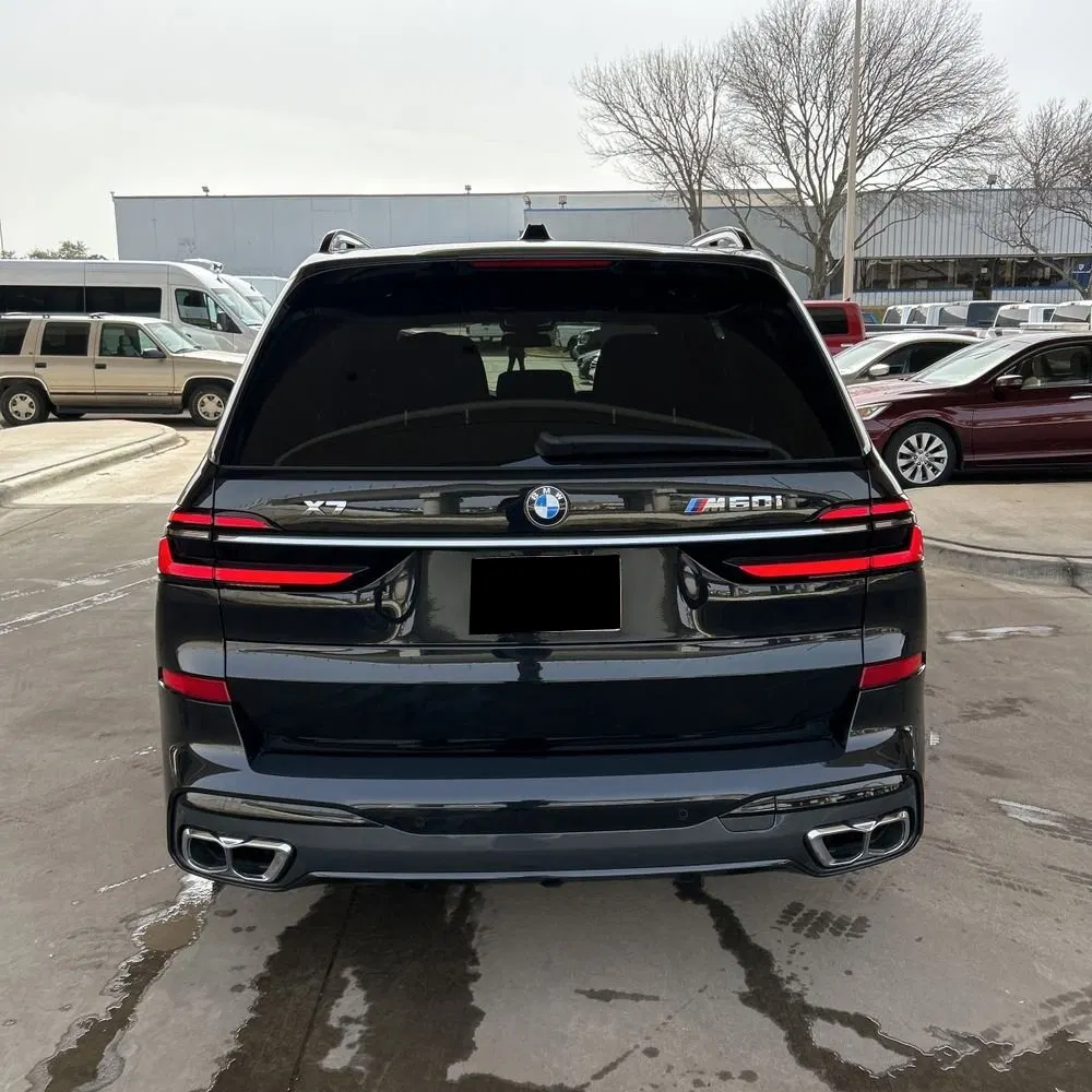 2024 BMW X7 M60i