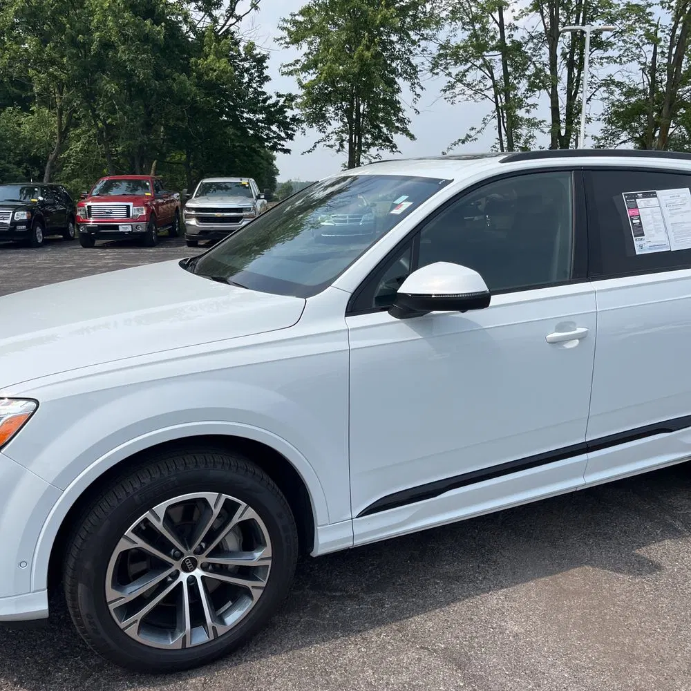 2025 Audi Q7 Premium Plus 45