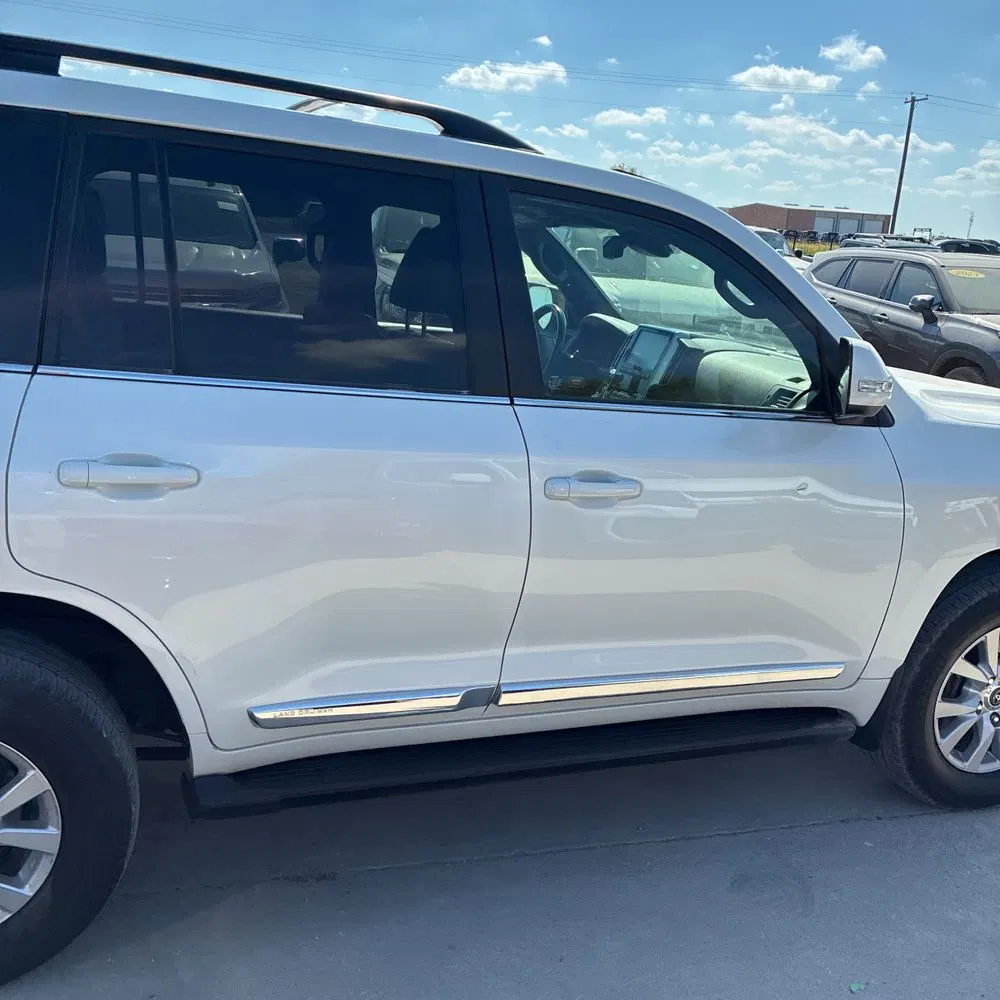 2020 Toyota Land Cruiser Base