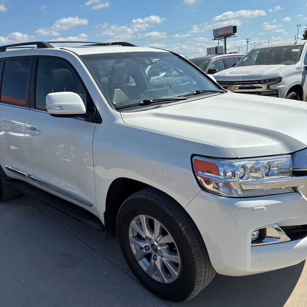 2020 Toyota Land Cruiser Base