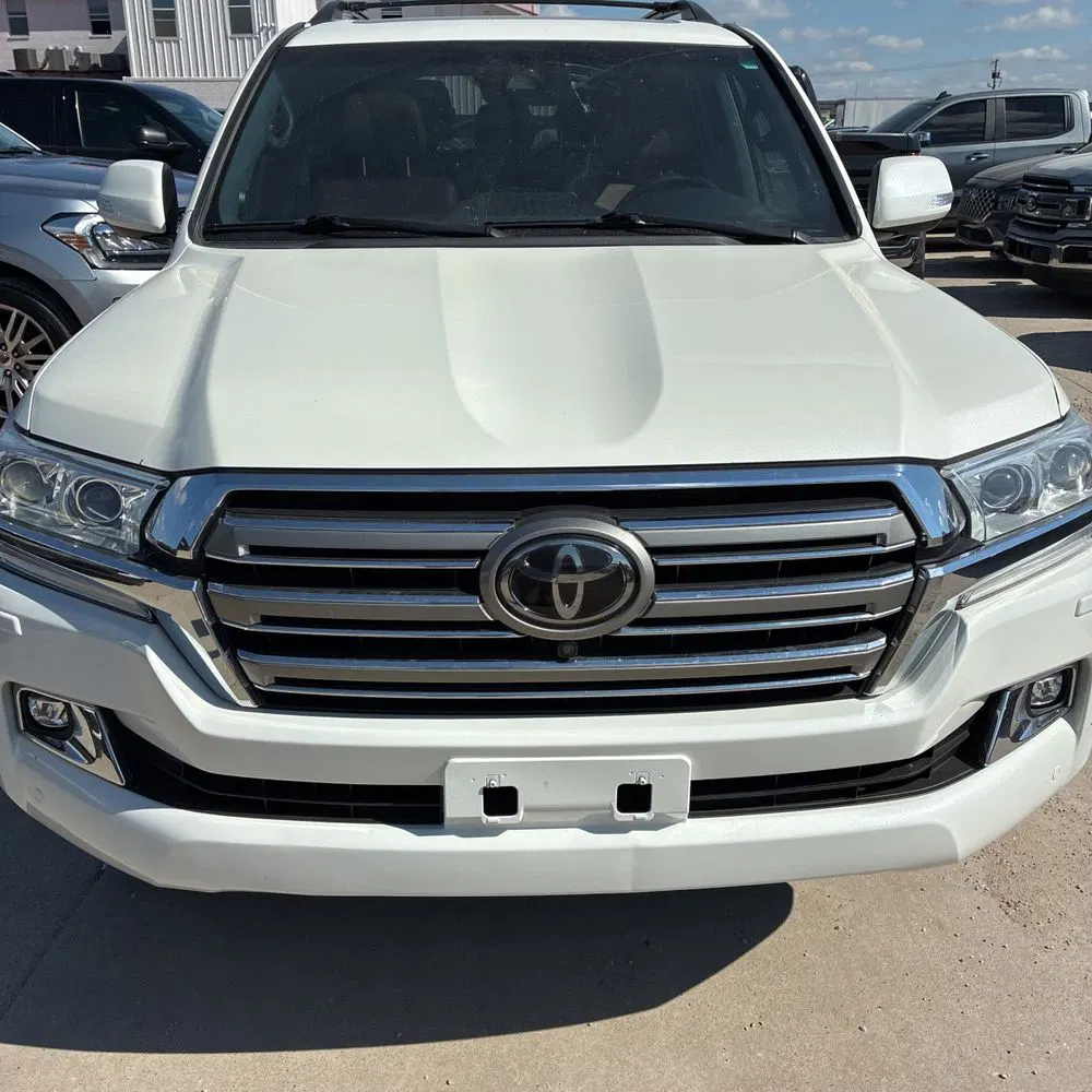 2020 Toyota Land Cruiser Base