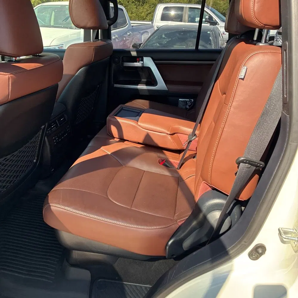 2020 Toyota Land Cruiser Base