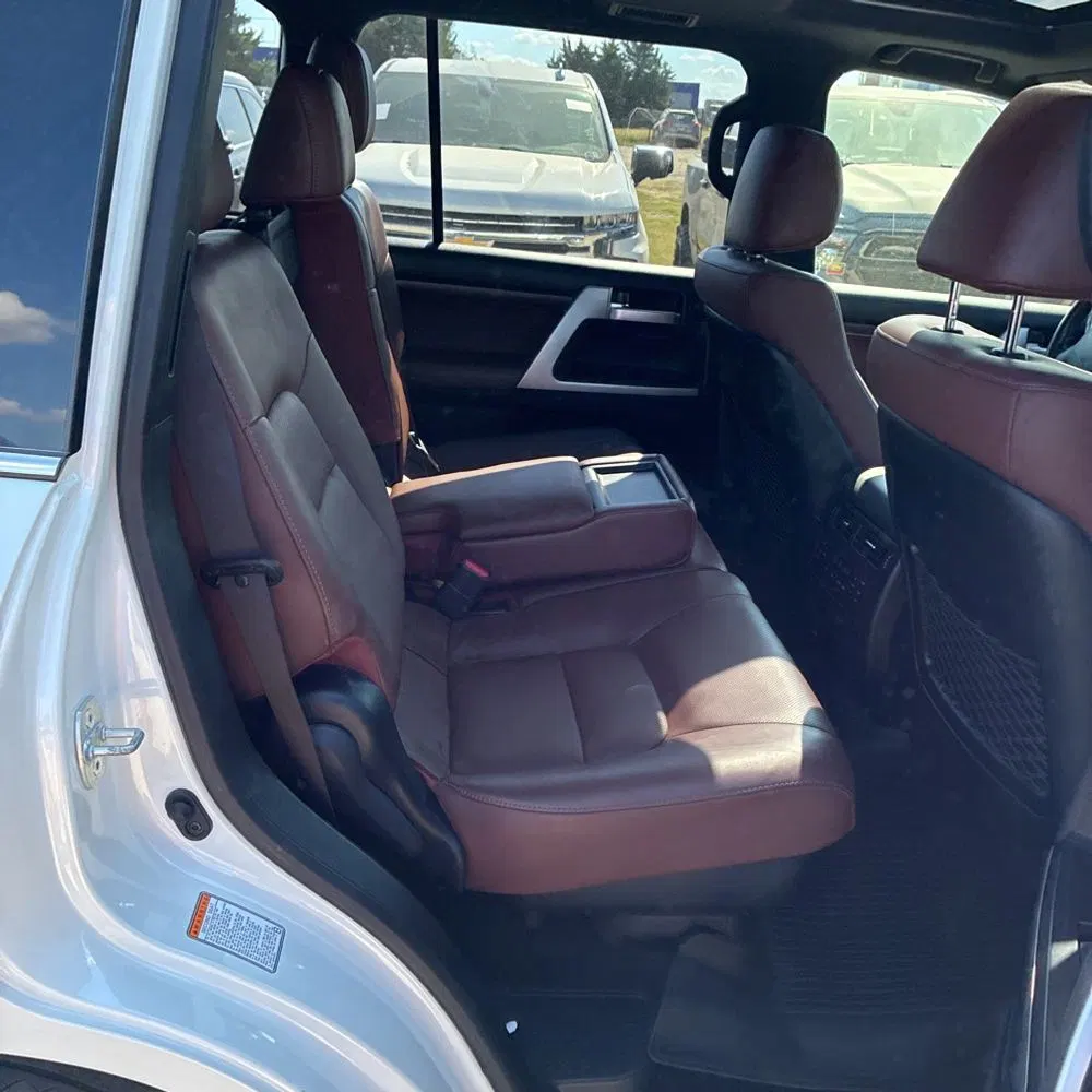 2020 Toyota Land Cruiser Base