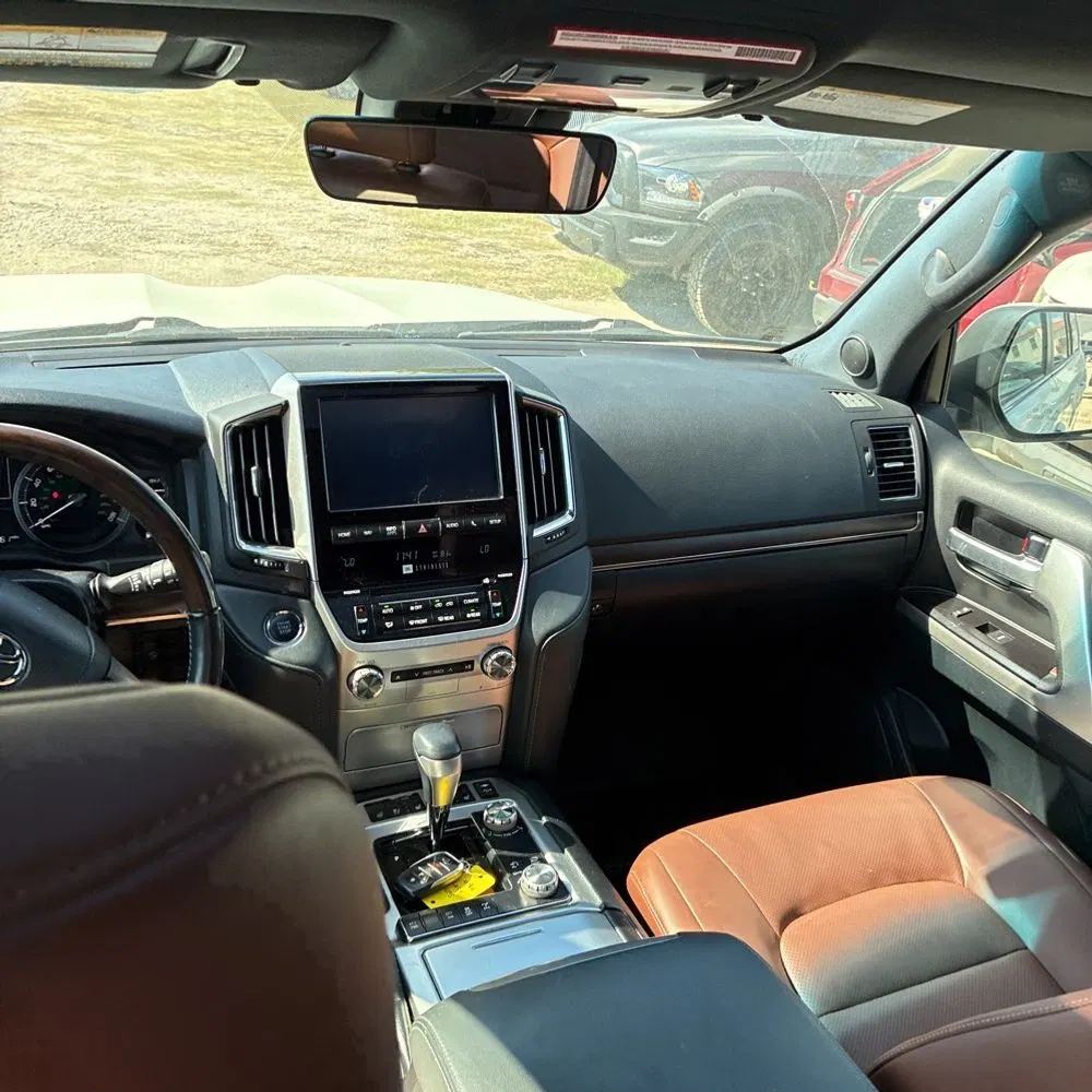 2020 Toyota Land Cruiser Base