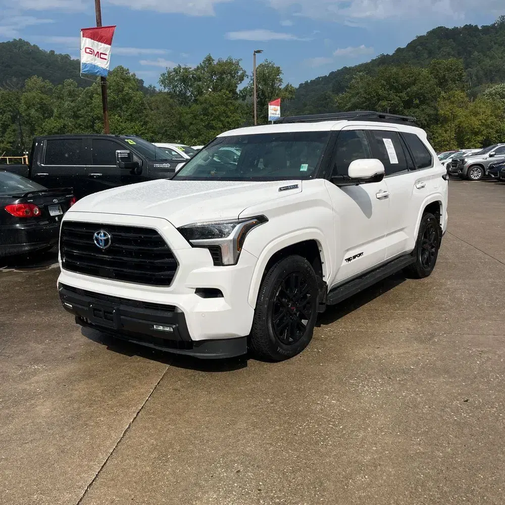 2024 Toyota Sequoia SR5