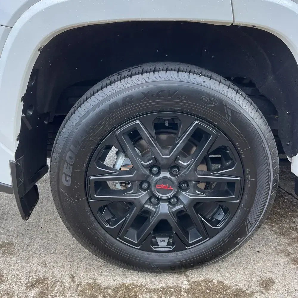 2024 Toyota Sequoia SR5