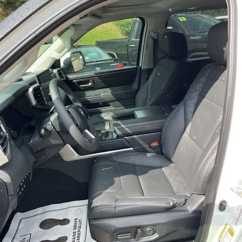 2024 Toyota Sequoia SR5