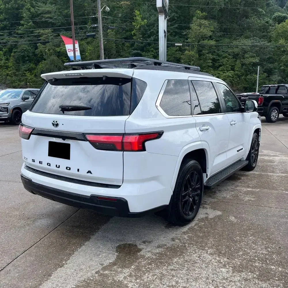 2024 Toyota Sequoia SR5