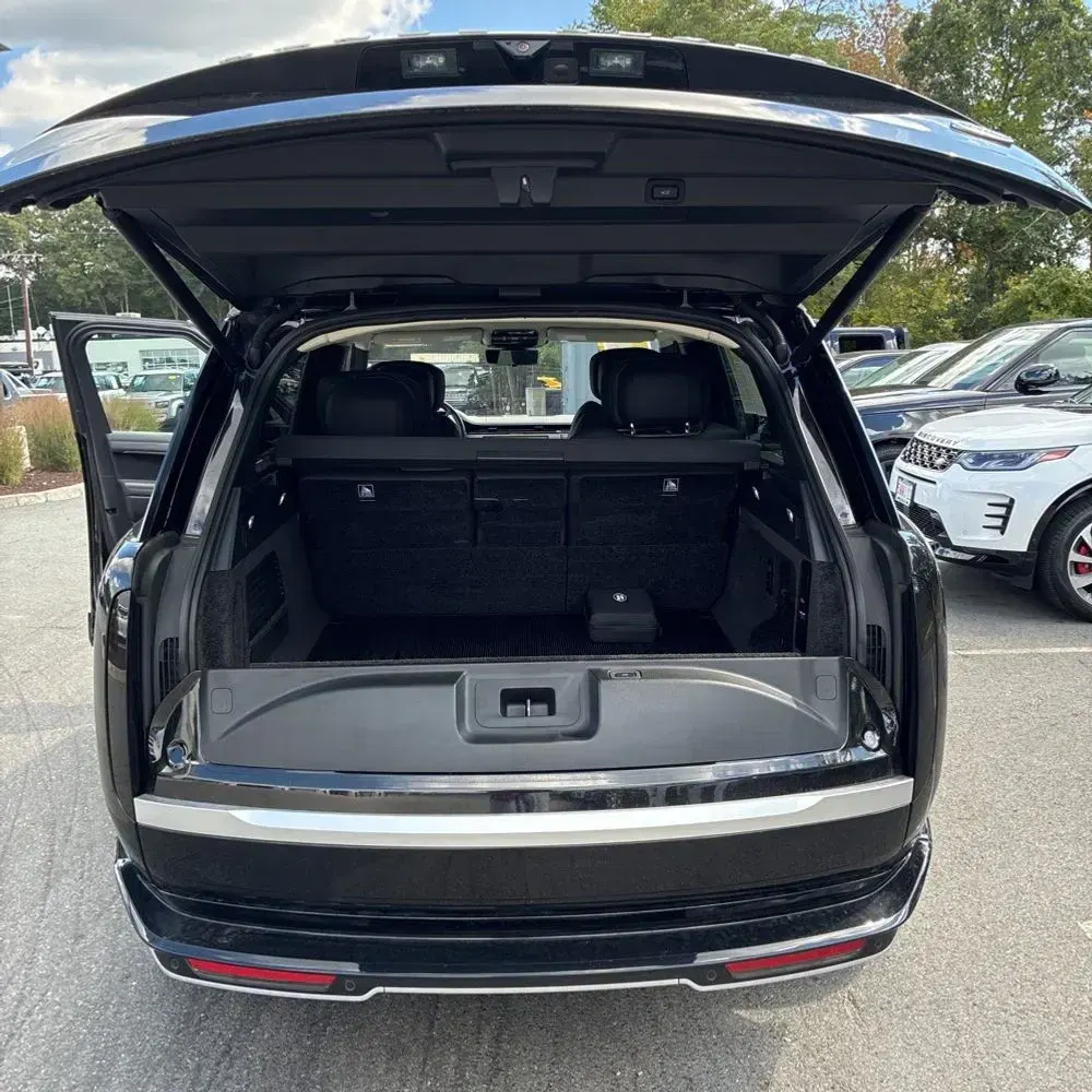 2023 Land Rover Range Rover P530 First Edition LWB