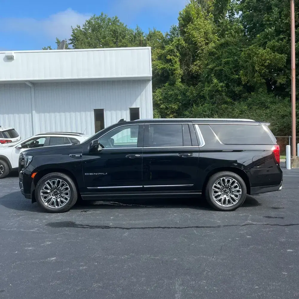 2024 GMC Yukon XL Denali Ultimate