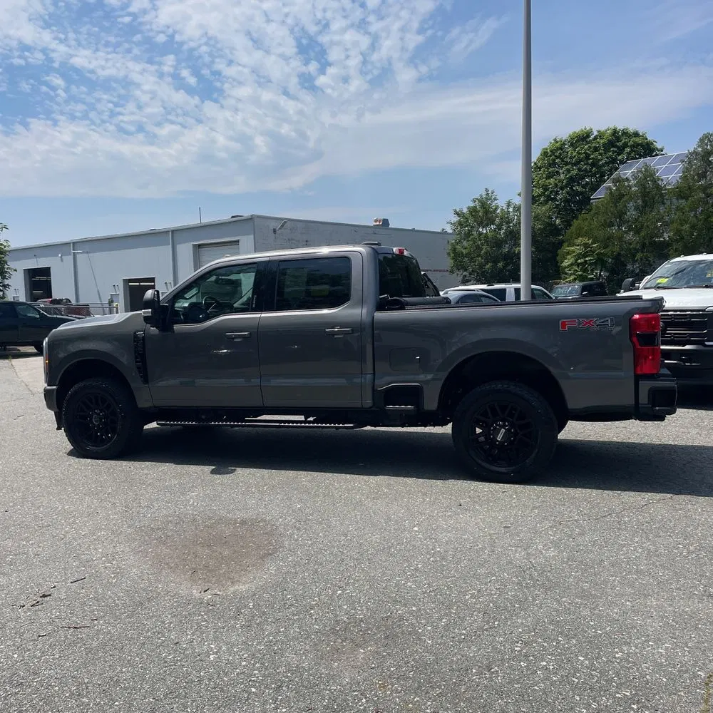 2023 Ford F-350 Super Duty Lariat