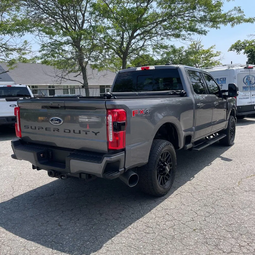 2023 Ford F-350 Super Duty Lariat