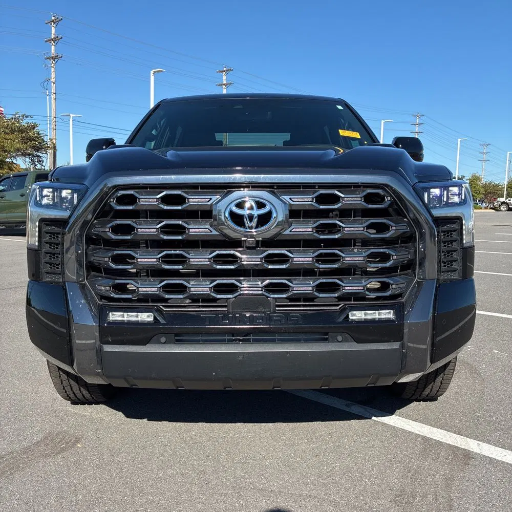 2023 Toyota Tundra Platinum HV