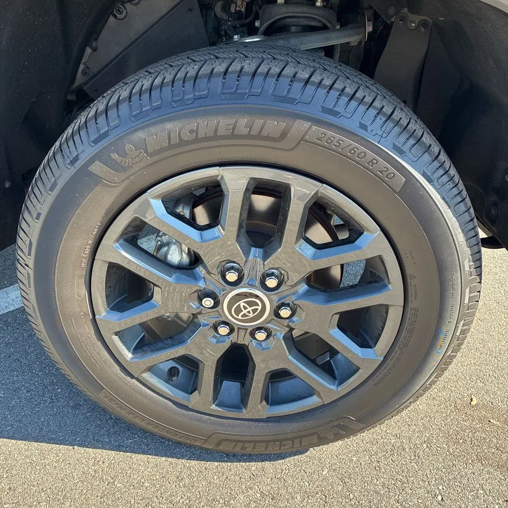 2023 Toyota Tundra Platinum HV