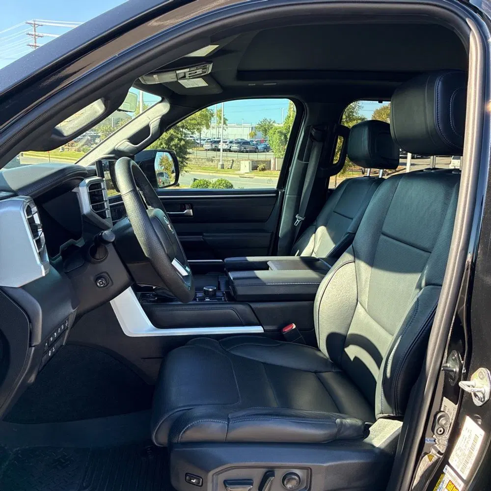 2023 Toyota Tundra Platinum HV