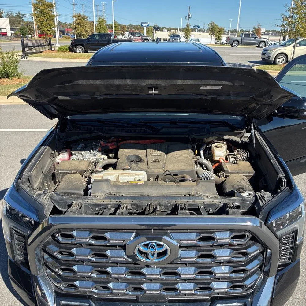 2023 Toyota Tundra Platinum HV