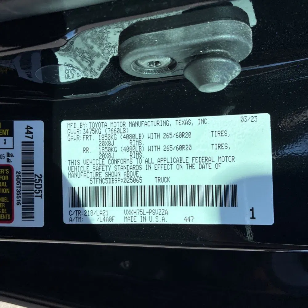 2023 Toyota Tundra Platinum HV