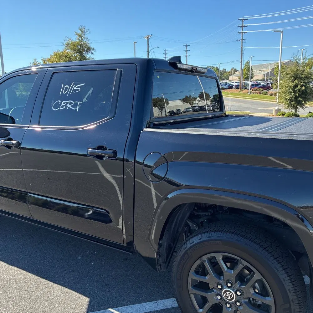 2023 Toyota Tundra Platinum HV