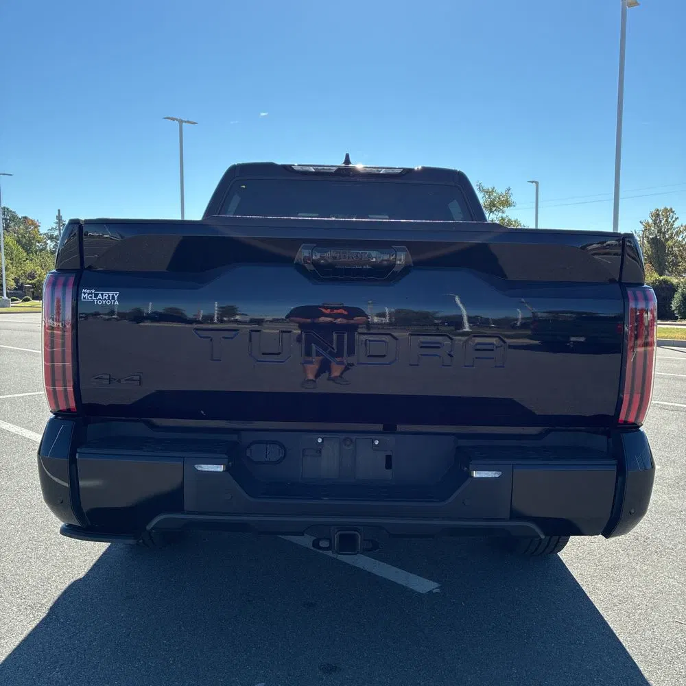 2023 Toyota Tundra Platinum HV