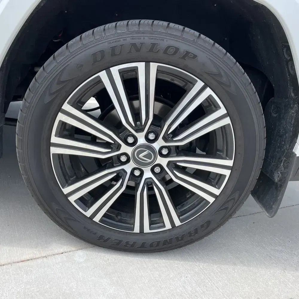 2024 Lexus LX 600 Luxury