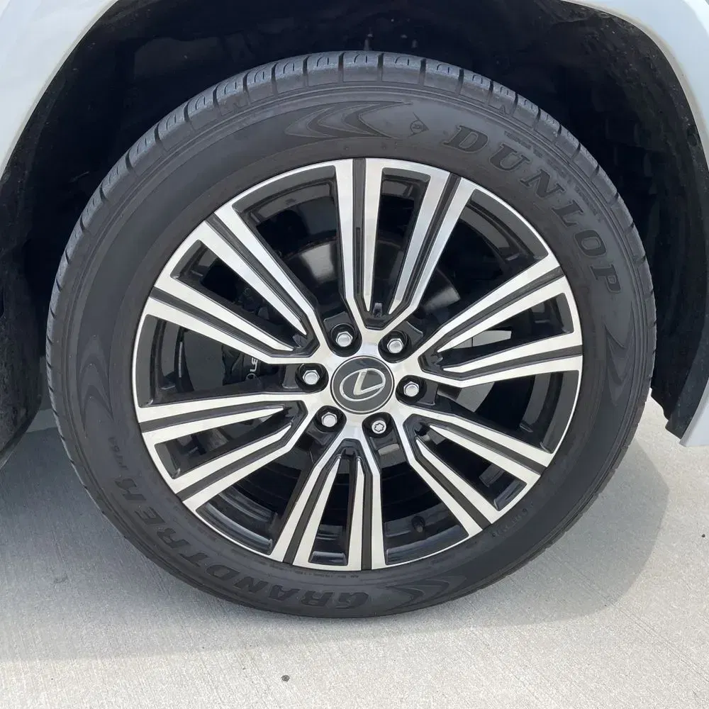 2024 Lexus LX 600 Luxury