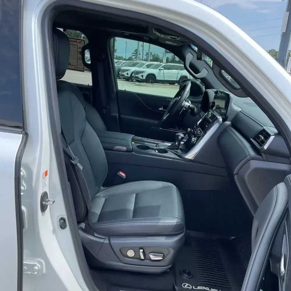 2024 Lexus LX 600 Luxury