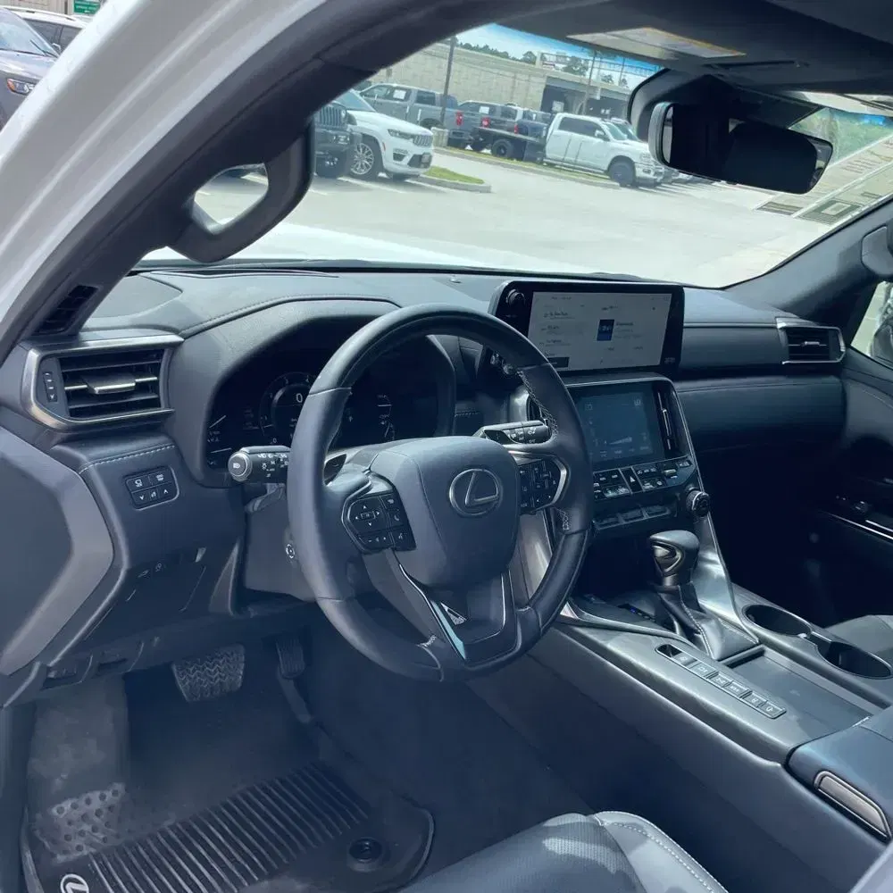 2024 Lexus LX 600 Luxury