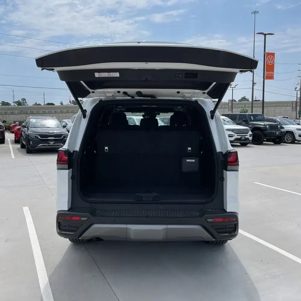 2024 Lexus LX 600 Luxury