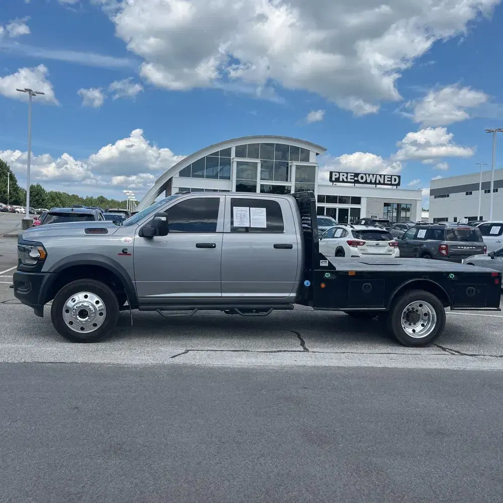 2023 Ram Commercial Tradesman CA60-84 CREW CAB/CHASSIS 4X4 6.7L