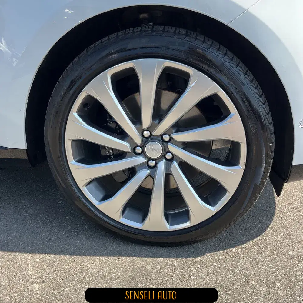 2023 Land Rover Range Rover P530 Autobiography LWB