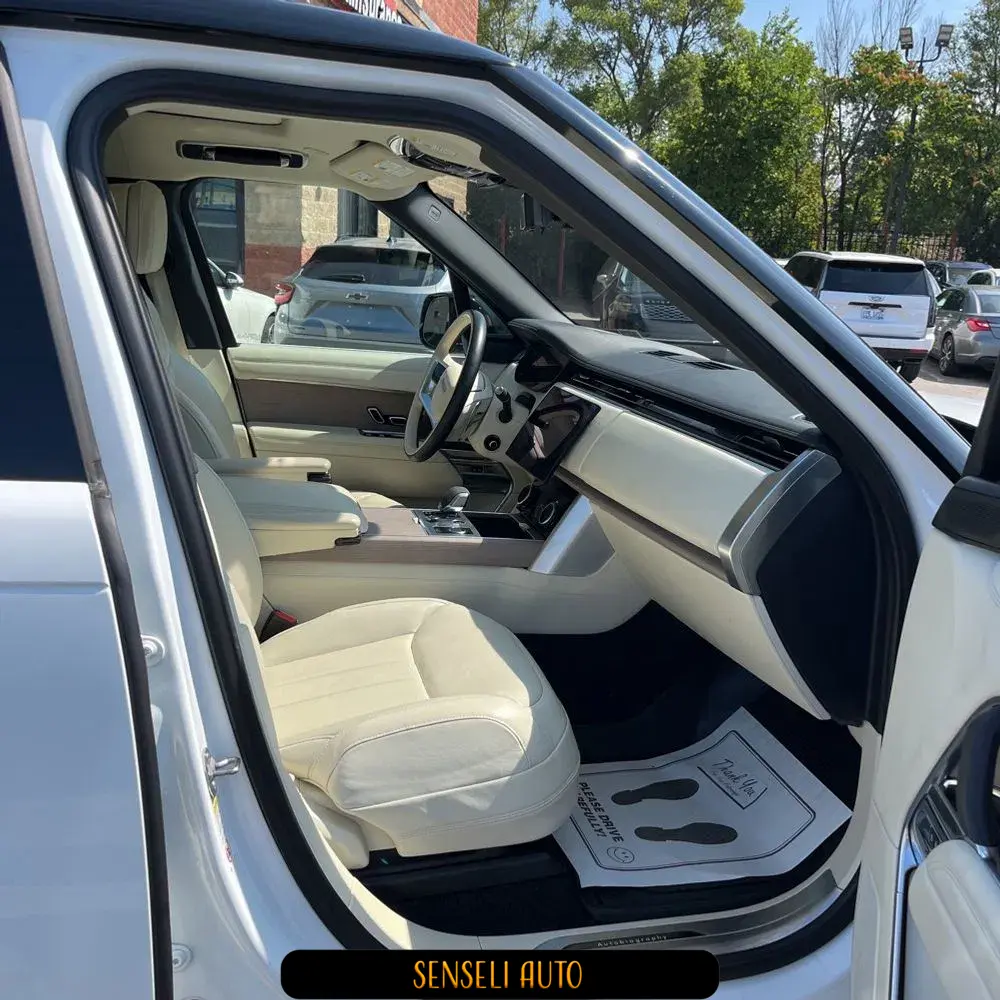 2023 Land Rover Range Rover P530 Autobiography LWB