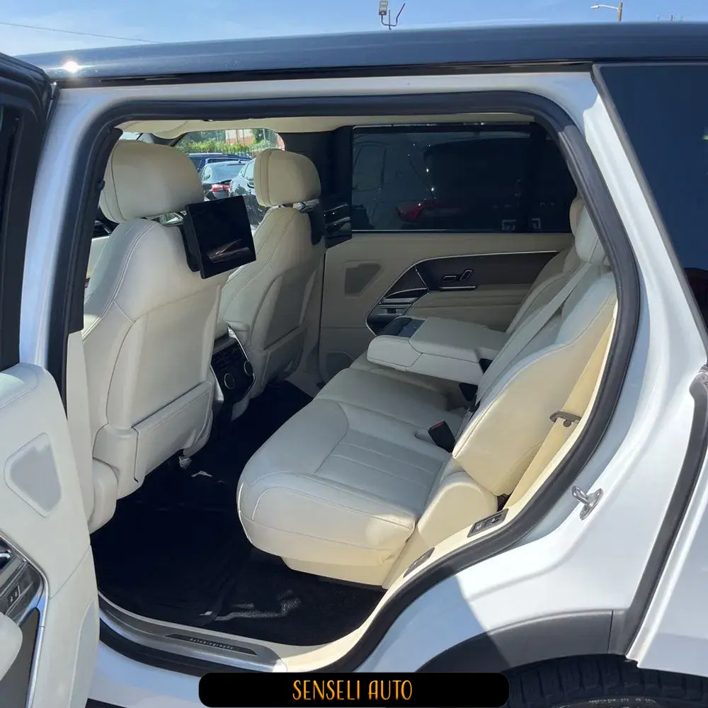 2023 Land Rover Range Rover P530 Autobiography LWB