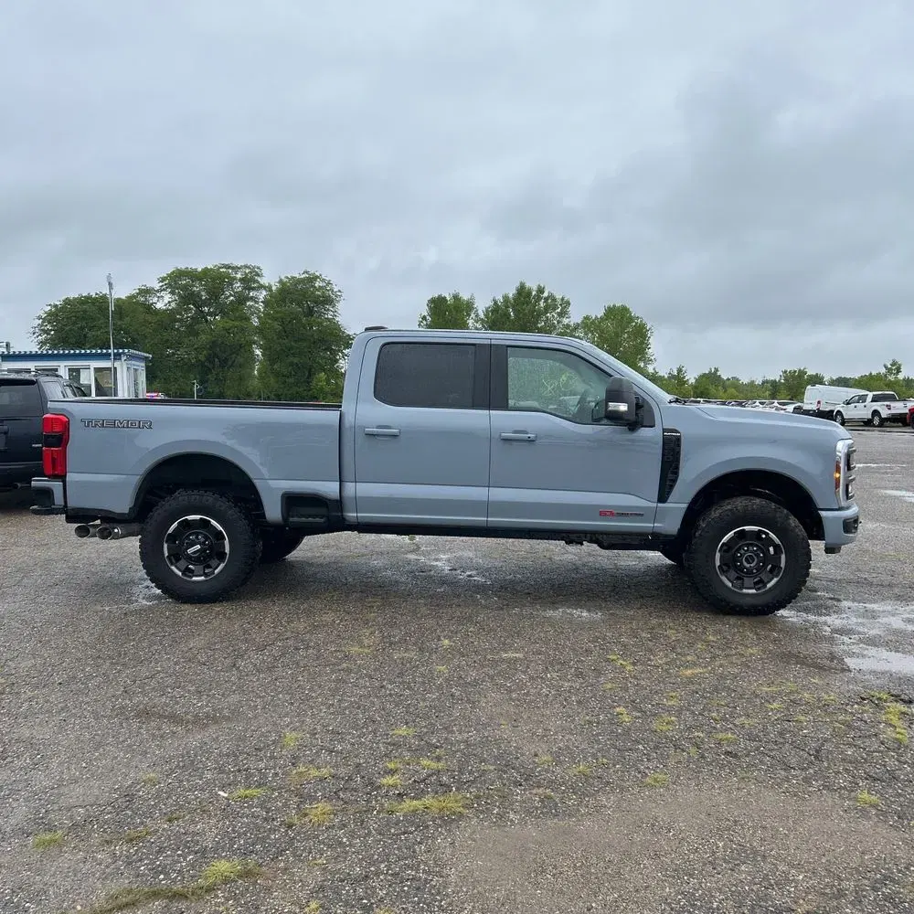 2025 Ford F250 S/D Platinum