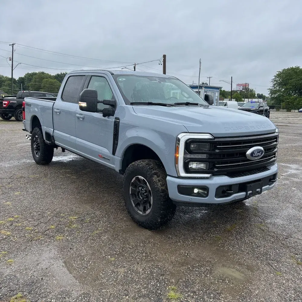 2025 Ford F250 S/D Platinum