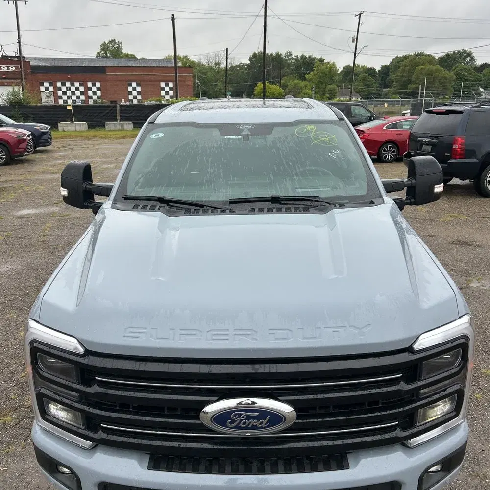 2025 Ford F250 S/D Platinum