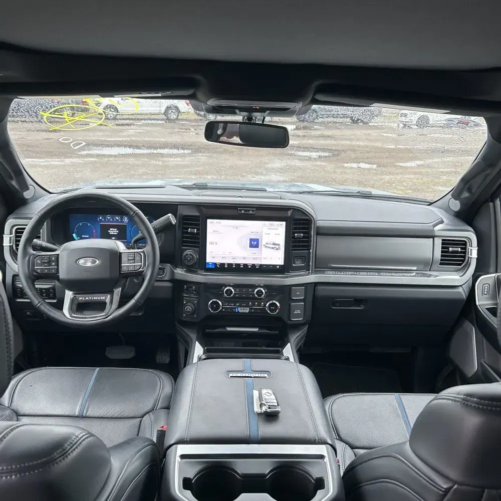 2025 Ford F250 S/D Platinum