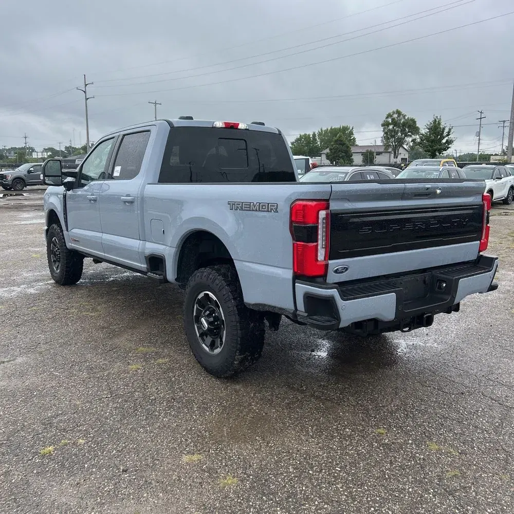 2025 Ford F250 S/D Platinum