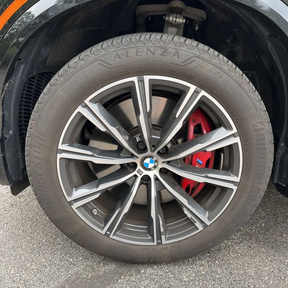 2025 BMW X5 M60i