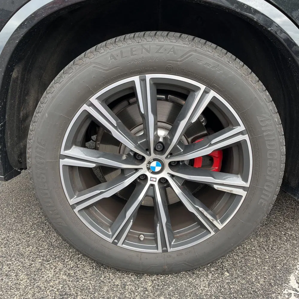 2025 BMW X5 M60i