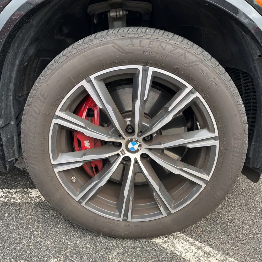 2025 BMW X5 M60i