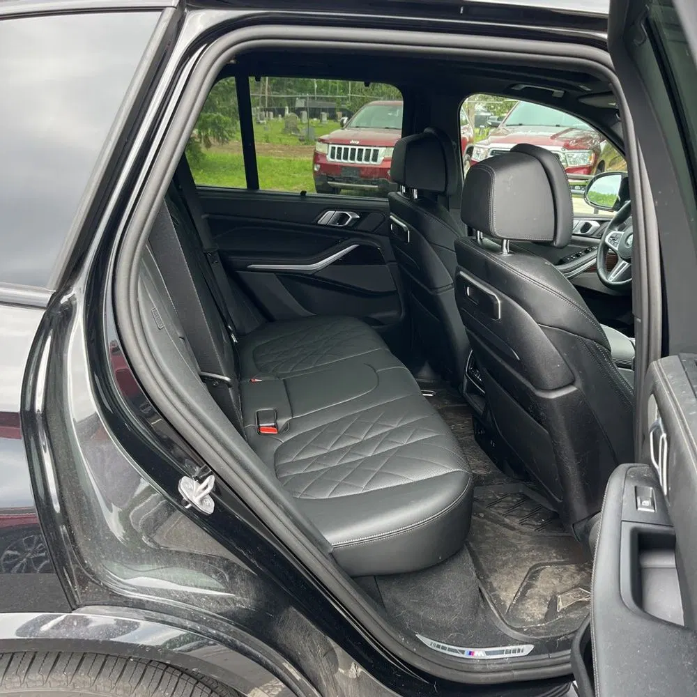 2025 BMW X5 M60i