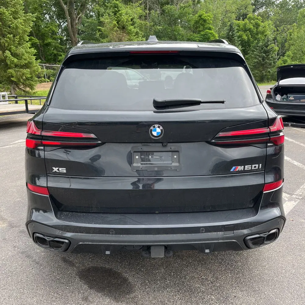 2025 BMW X5 M60i