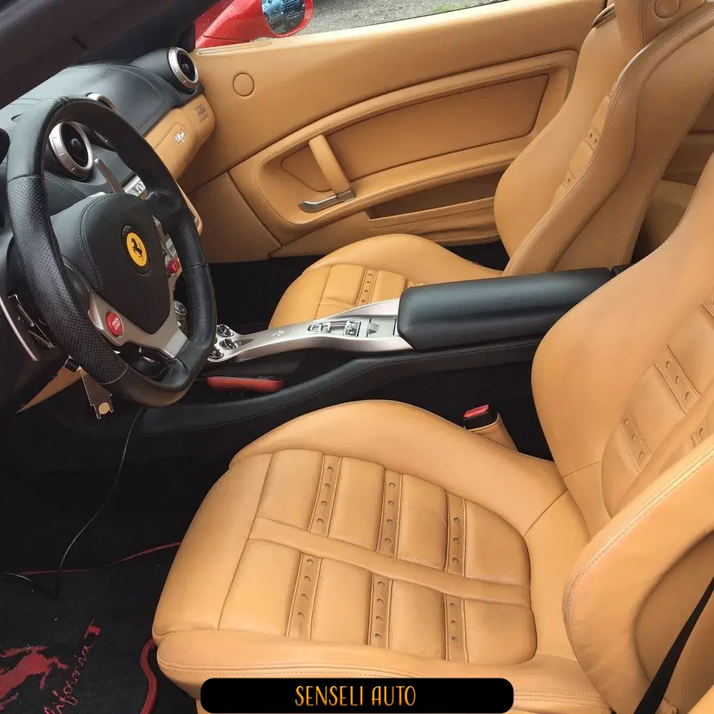 2010 Ferrari California Base