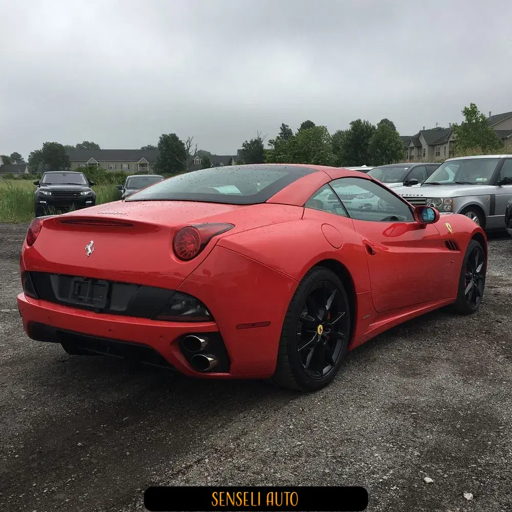 2010 Ferrari California Base