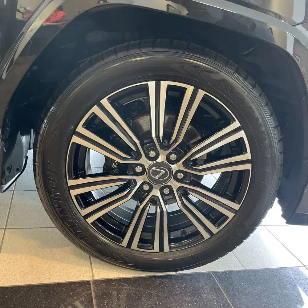 2024 Lexus LX 600 Luxury