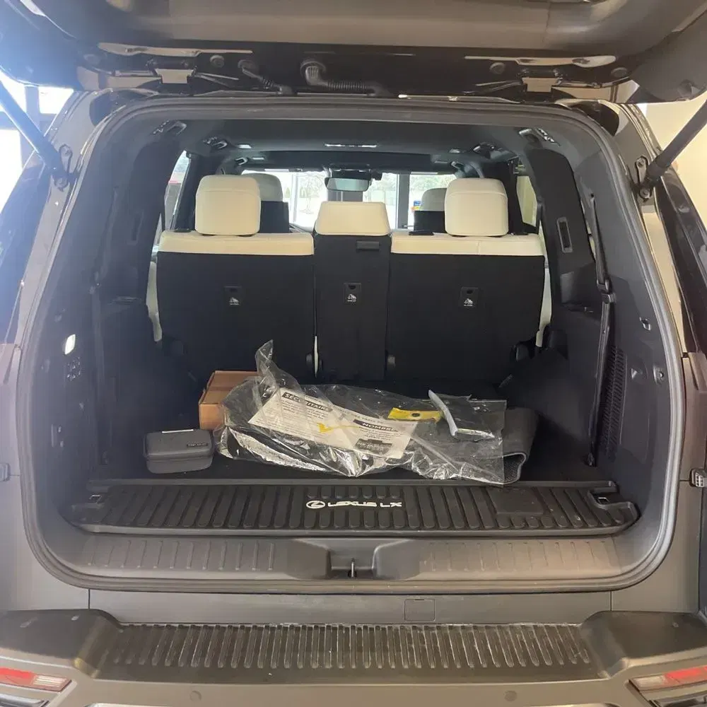 2024 Lexus LX 600 Luxury