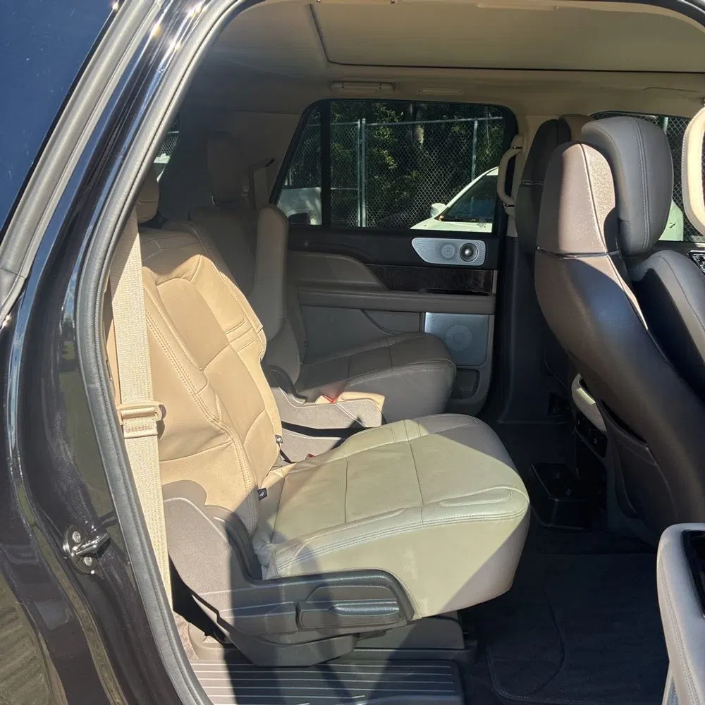 2022 Lincoln Navigator L Reserve