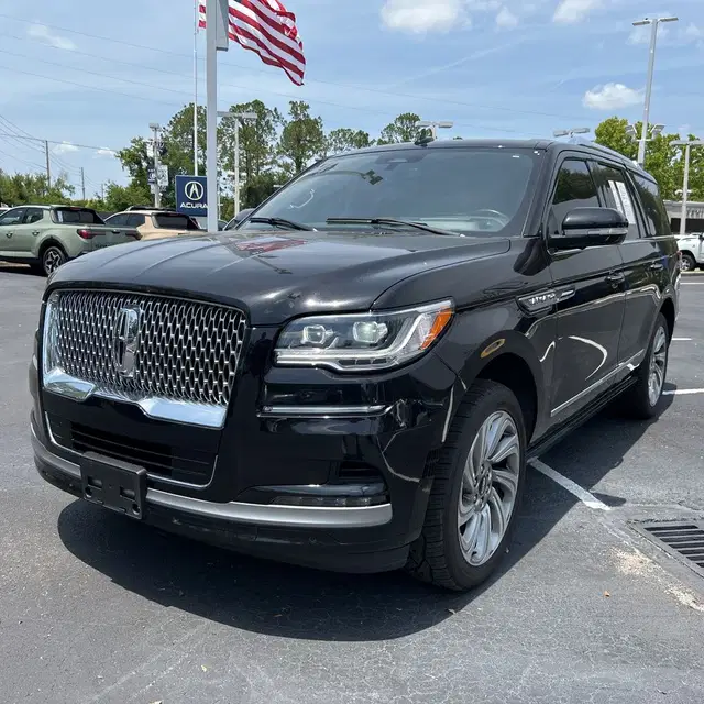 2023 Lincoln Navigator Reserve
