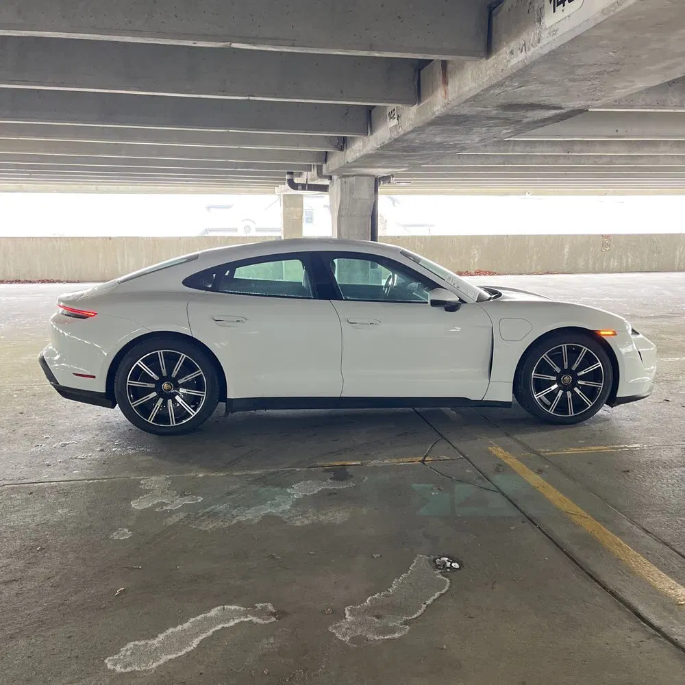 2022 Porsche Taycan Base